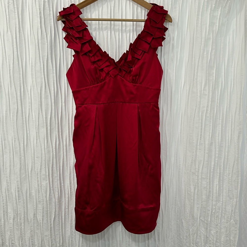BCBGMAXAZRIA red cocktail dress size 4 with tag.